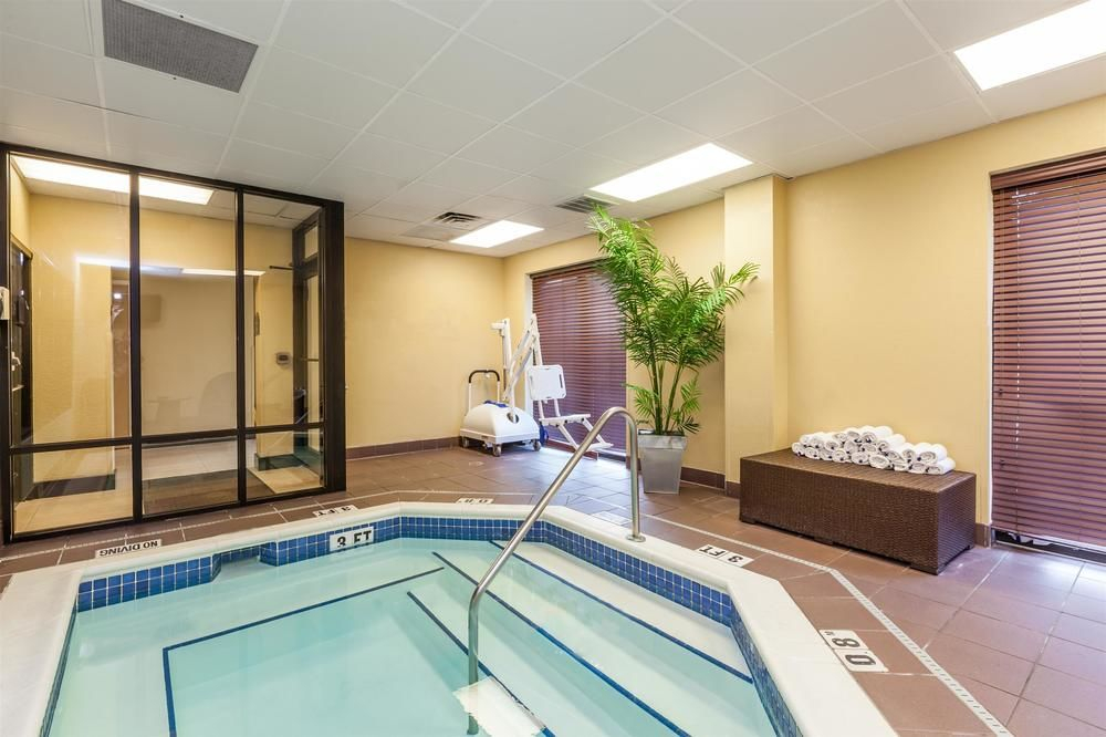 Wingate by Wyndham Charleston