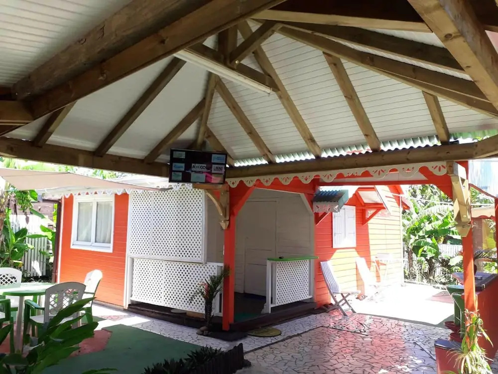 Bungalow With 3 Bedrooms in Trois-rivières, With Wonderful Mountain View, Private Pool, Enclosed Garden