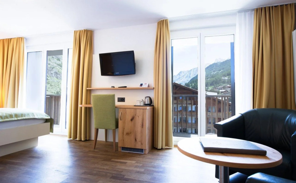 Hotel Bristol
