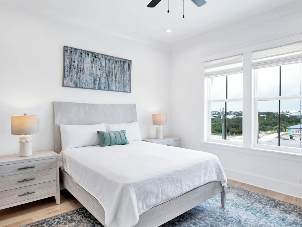 Luna Azul by Southern Vacation Rentals
