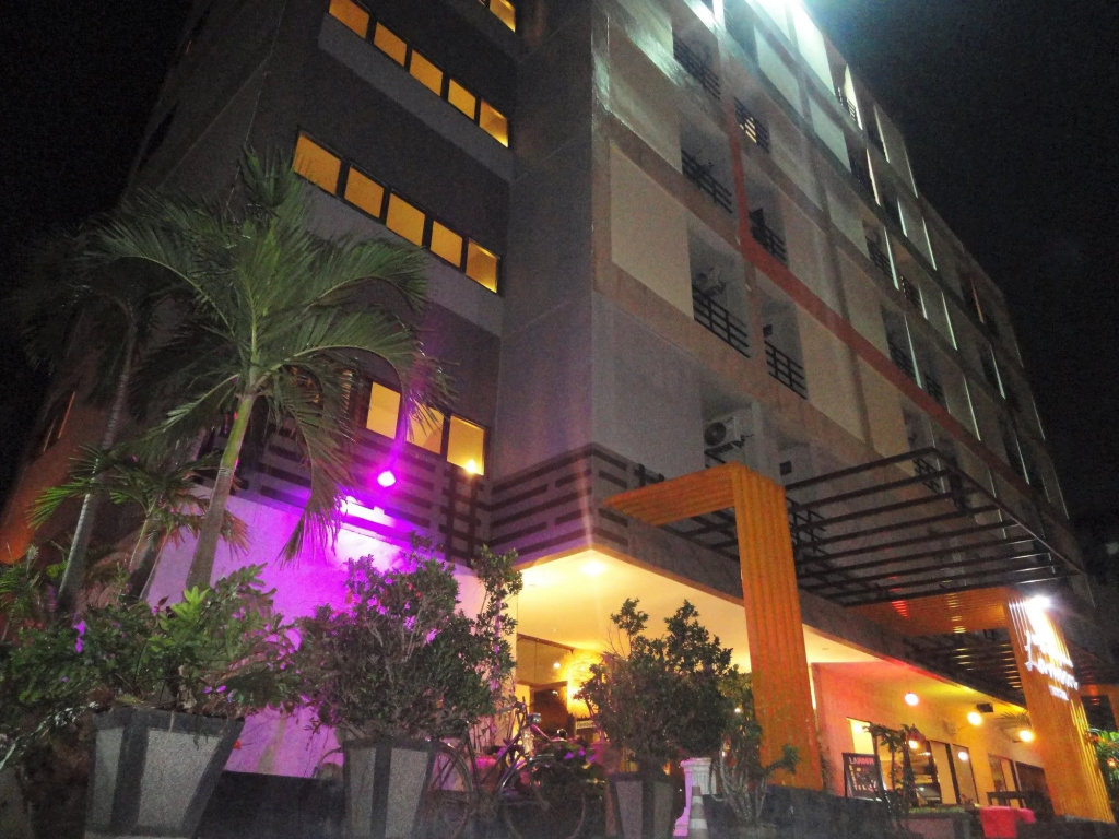 Lamoon Resotel