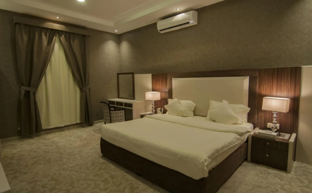 Elite Suites Hotel