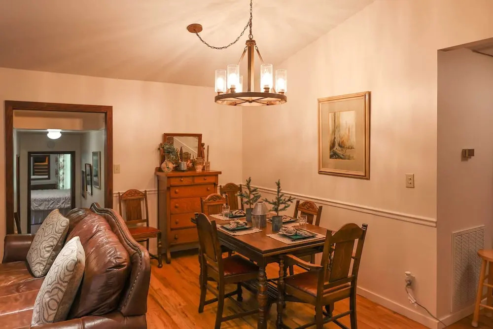 Cozy Whittier Home w/ Fire Pits < 15 Mi to Hiking!