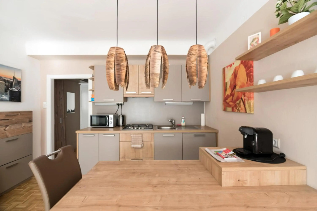 Cosy apartment near VIC (UNO City)