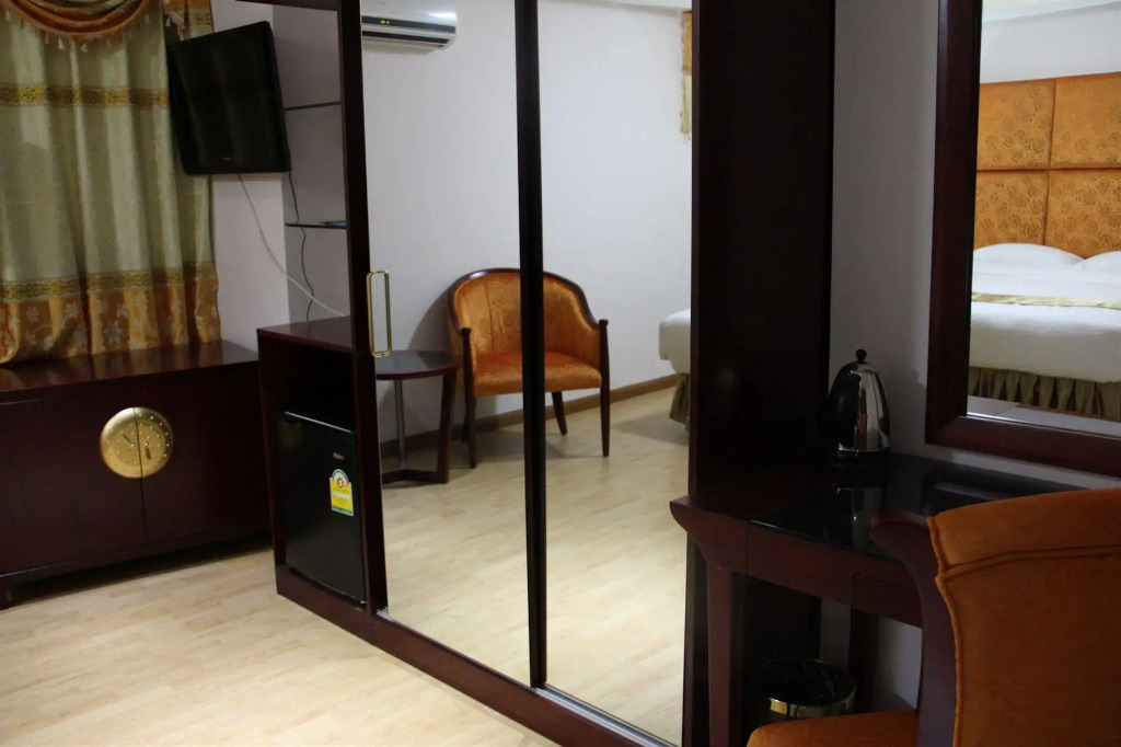 Privi Suites