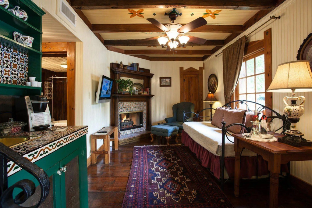 Gruene Mansion Inn Bed and Breakfast