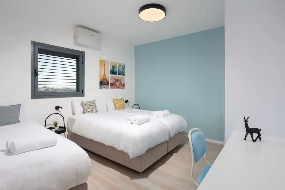 3BR Penthouse on Rothschild by HolyGuest