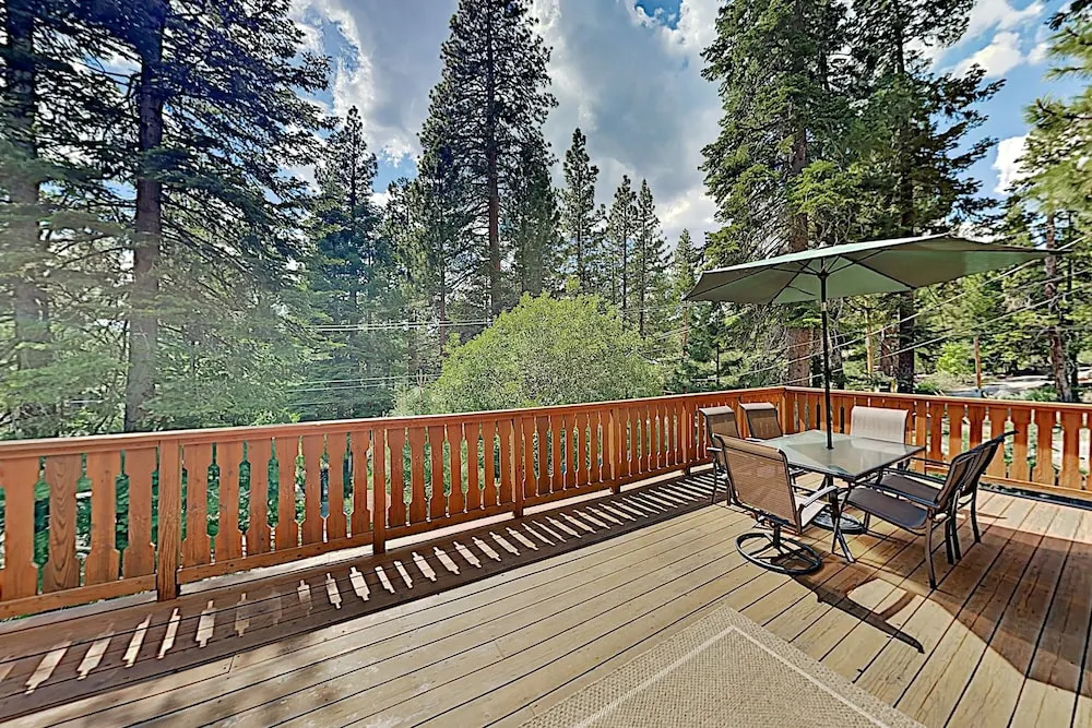 660beavs 4 Bedroom Cabin