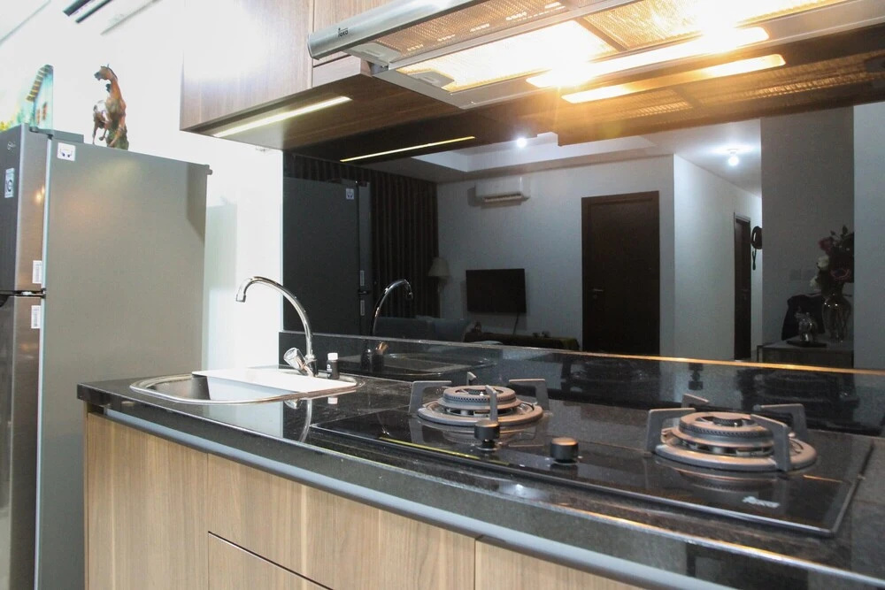 Best and Stylish 3BR with Balcony L'avenue Apartment