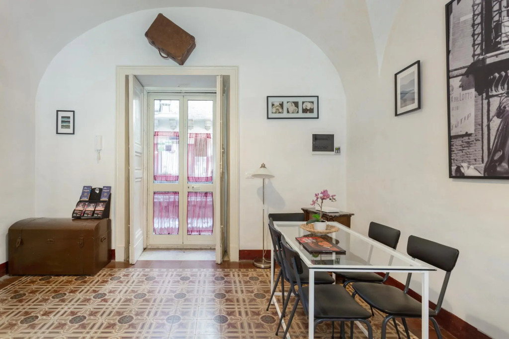 Da Gianni e Lucia Rooms with bathroom in the city center
