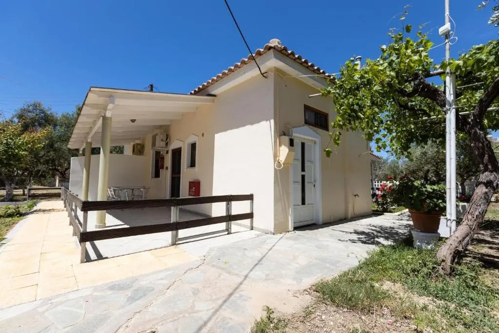 Drossia Bungalows 1