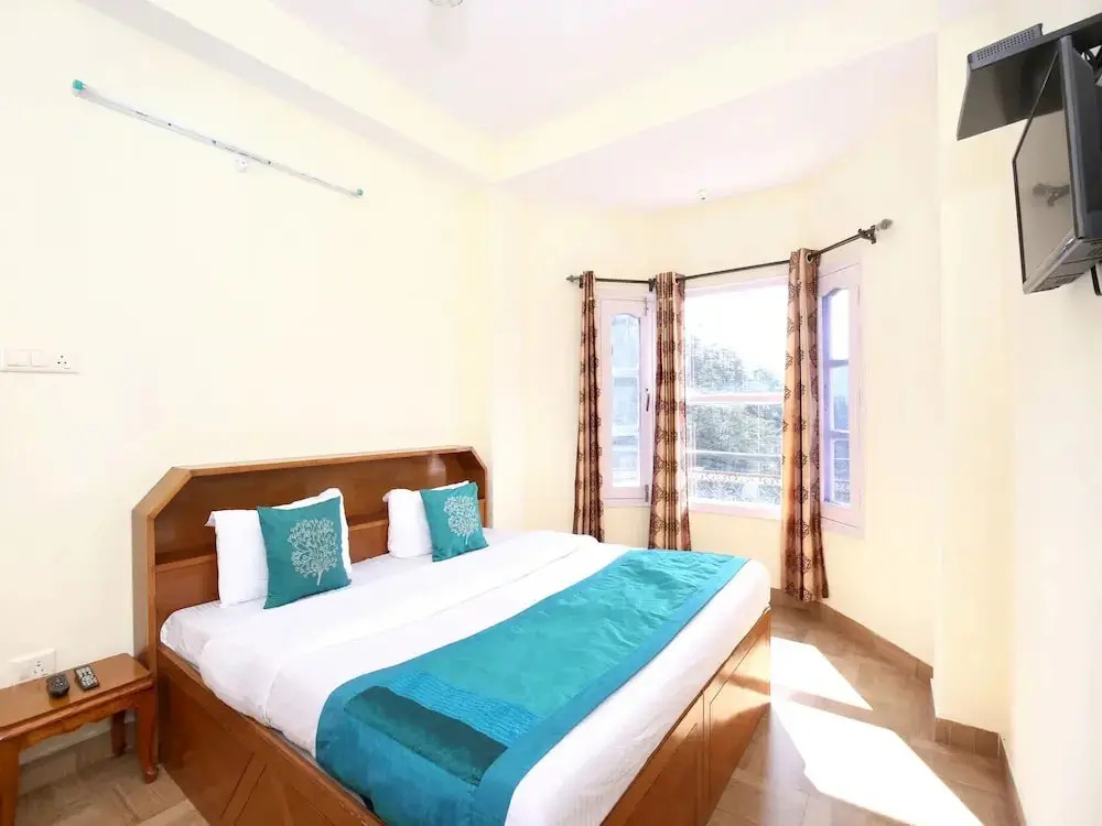 Shimla Regency Bharari by OYO Rooms