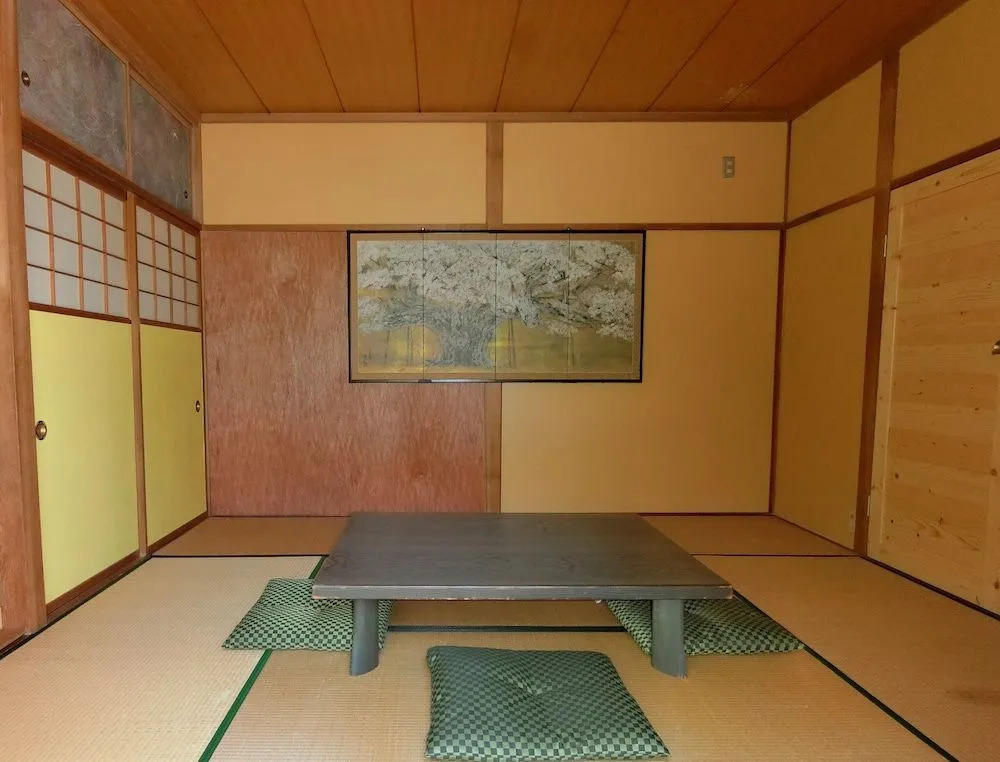 Shirokuma Inn