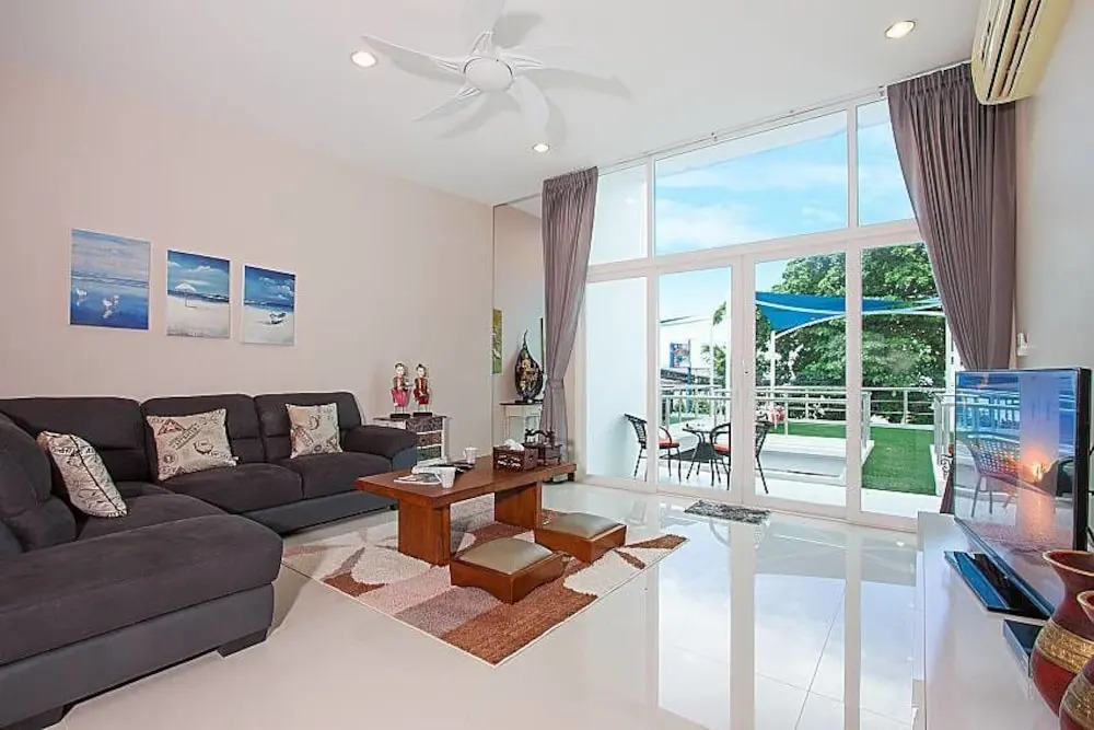 Bangsaray Beach House 2 Bed