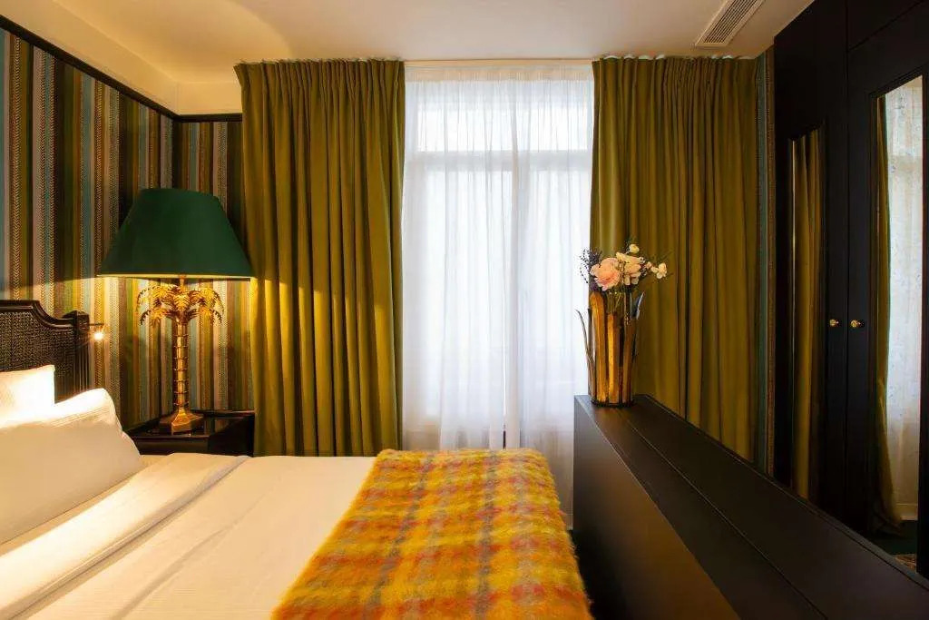 Alberts Hotel (ex Angely)