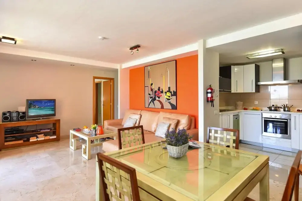 Luxurious Holiday Home With Pool in Maspalomas