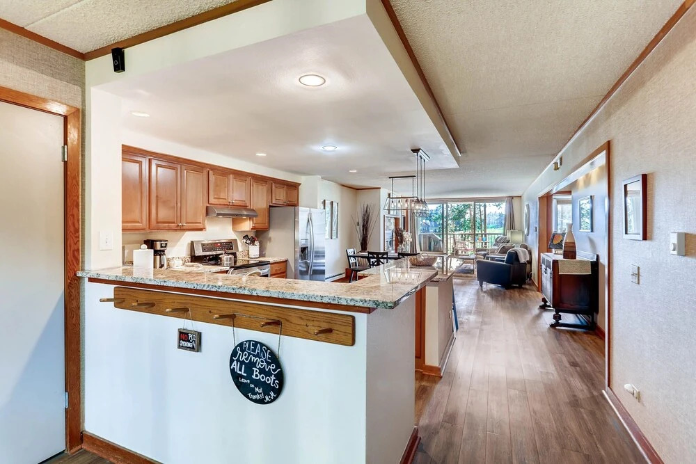 Spacious And Modern 2br Premier- The Pines- Kids Ski Free 2 Bedroom Condo by RedAwning