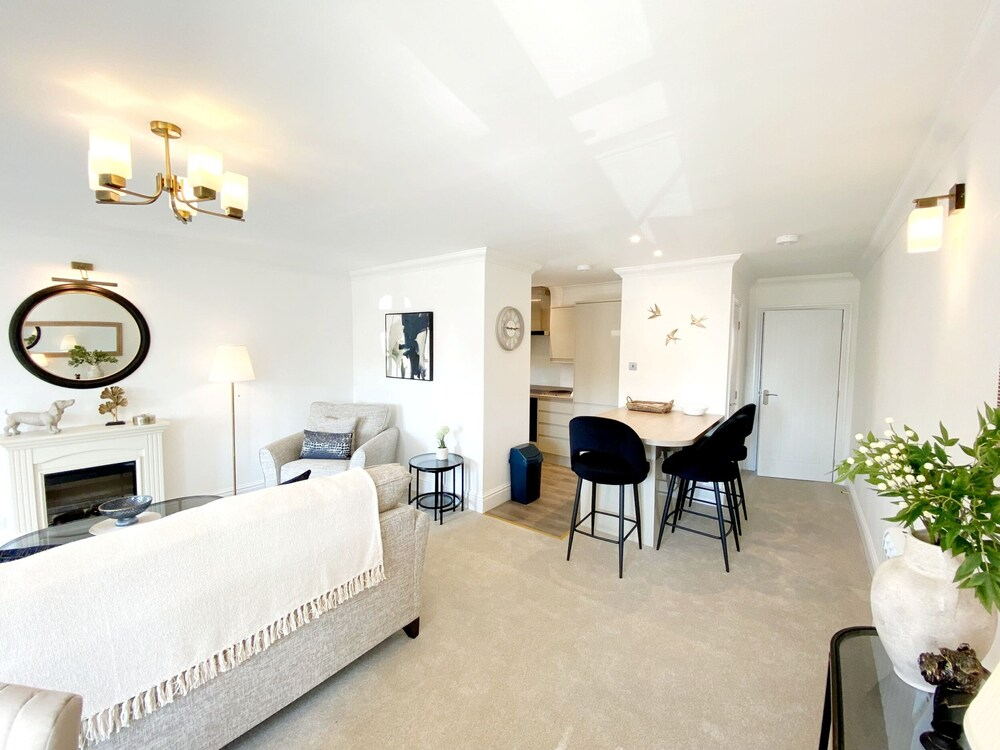 The Degas Sea View Suite