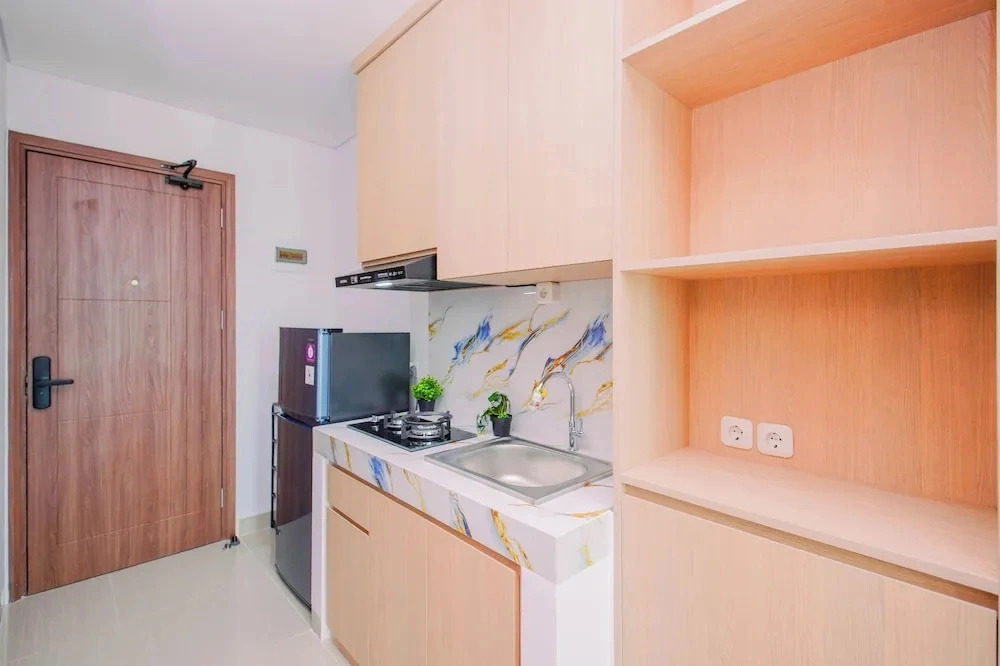 Comfy Studio For 2 Pax At B Residence Grogol
