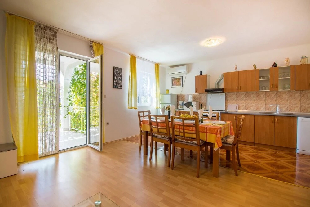 Apartment With 4 Bedrooms in Jadranovo, With Wonderful sea View, Furni