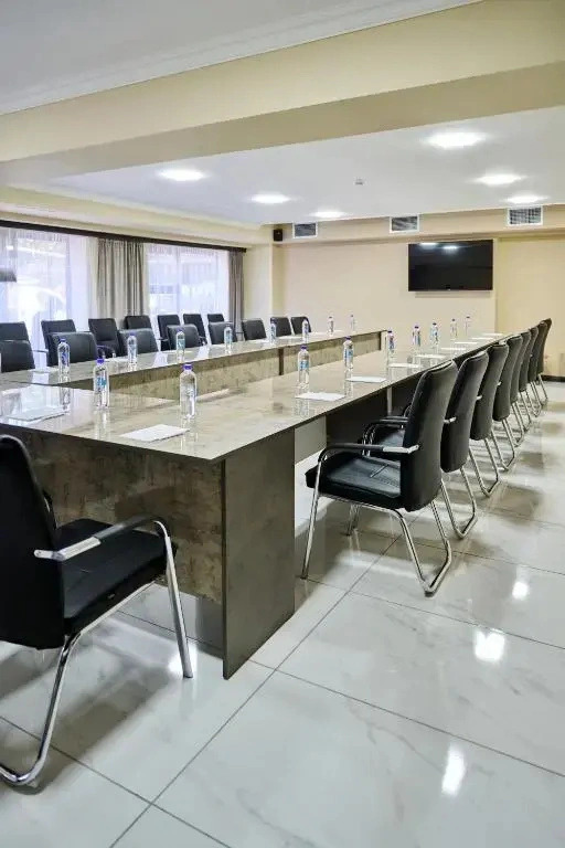 Отель Eria Suite