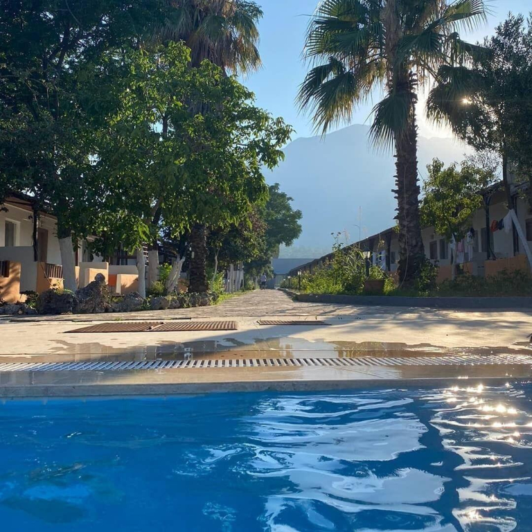 UĞUR BEACH HOTEL
