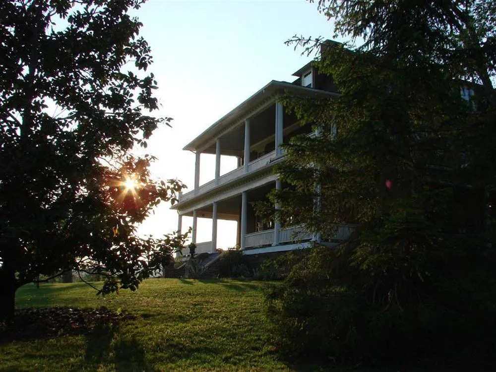 The Reynolds Mansion