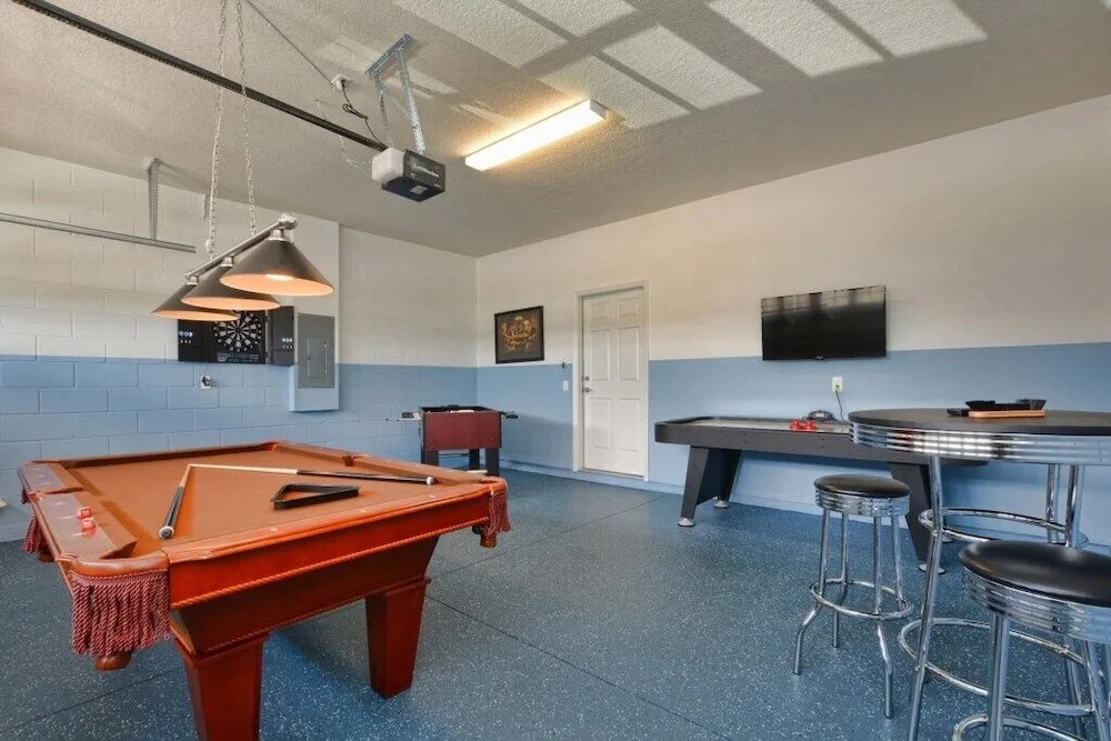 6 Bed House W/pool &spa In Windsor Westside 3708ww 6 Bedroom Home