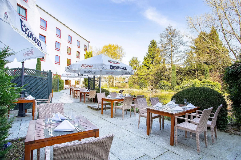 elaya frankfurt oberursel, Trademark Collection