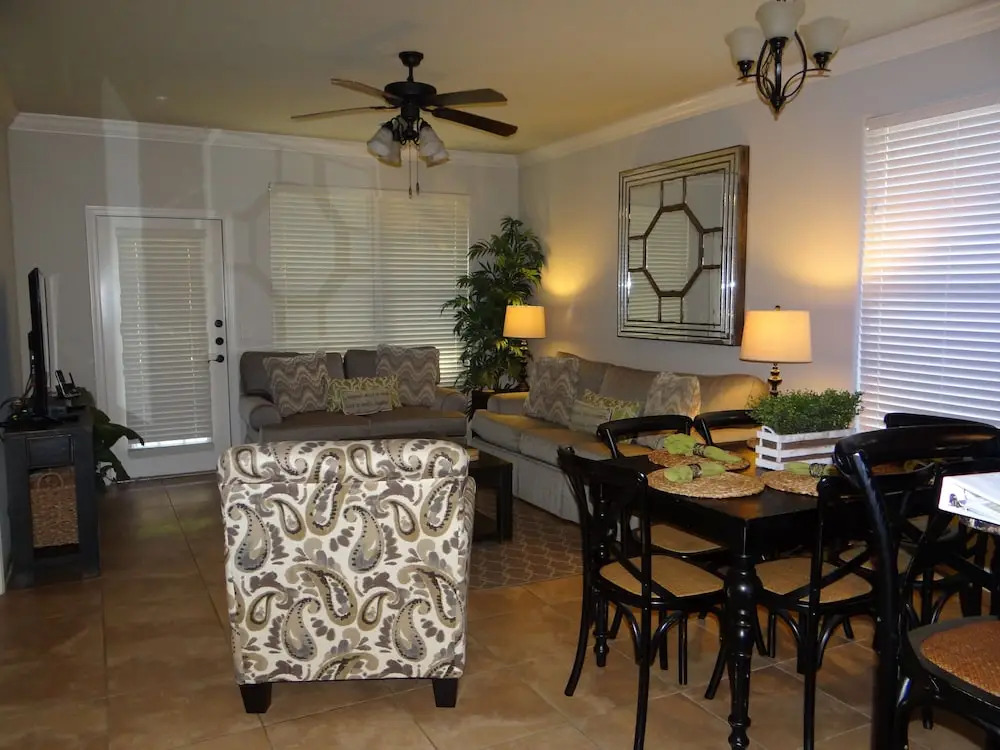 Lightmaker Property Management - Davenport