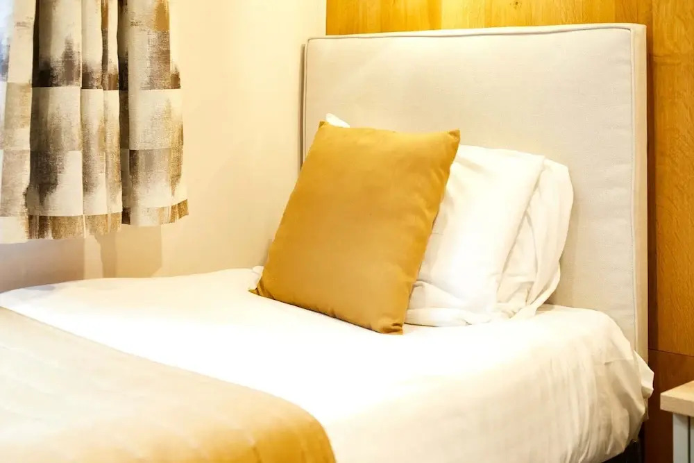 Host Stay Water s Edge Lodge