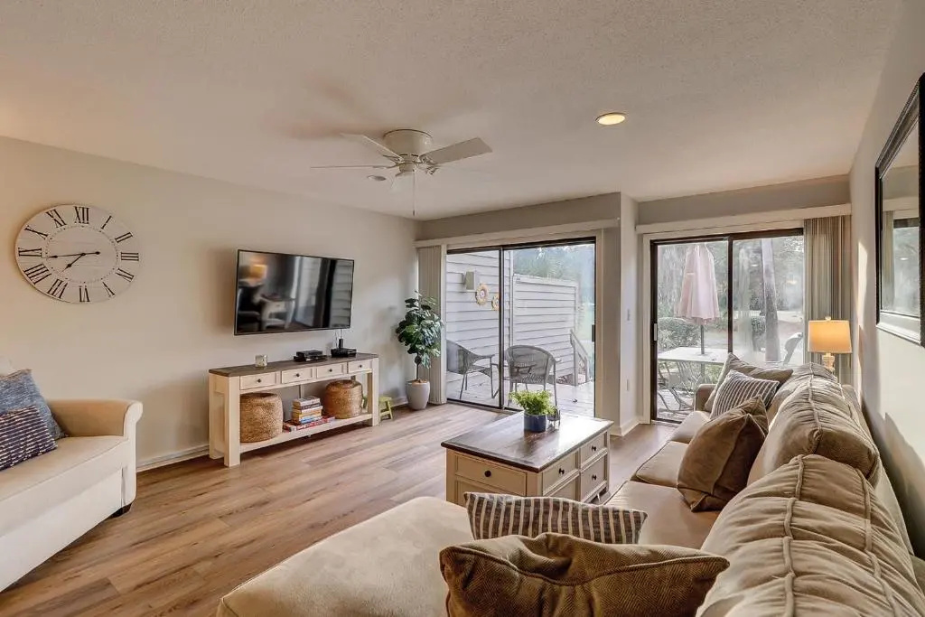 188 The Greens 2 BR Shipyard Golf Condo