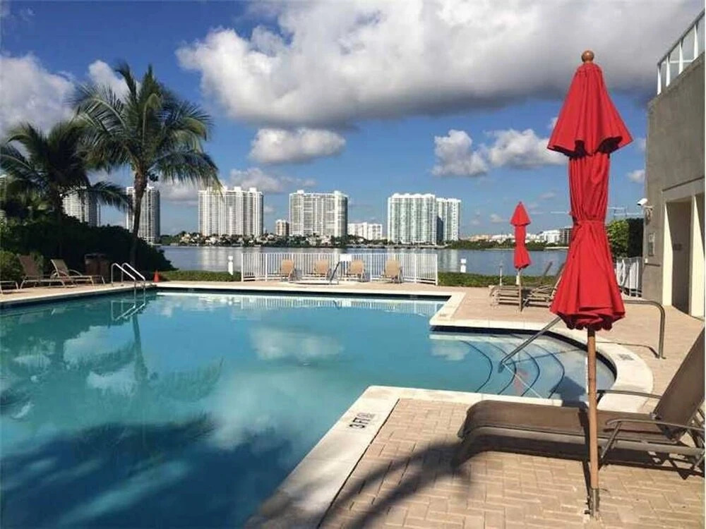 Le Marina Bay 1109 - Condo 4 People, Sunny Isles
