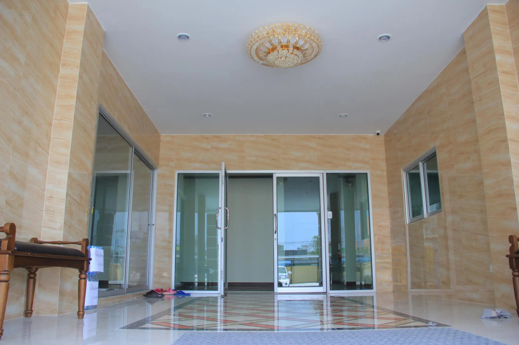 Thani Residence