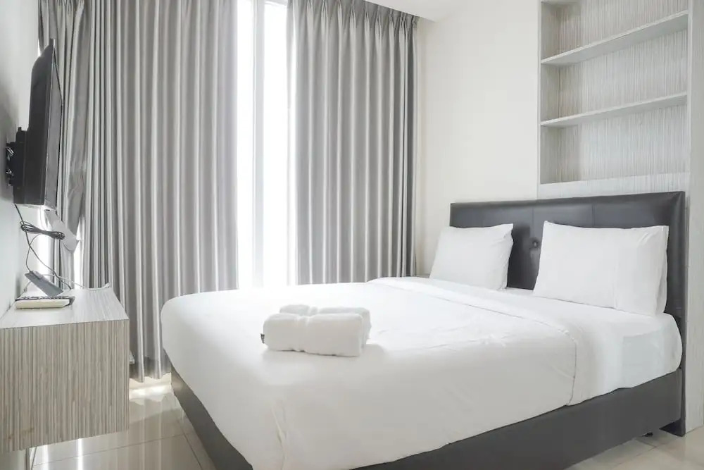 Comfort 2BR at Tree Park City BSD Apartment By Travelio