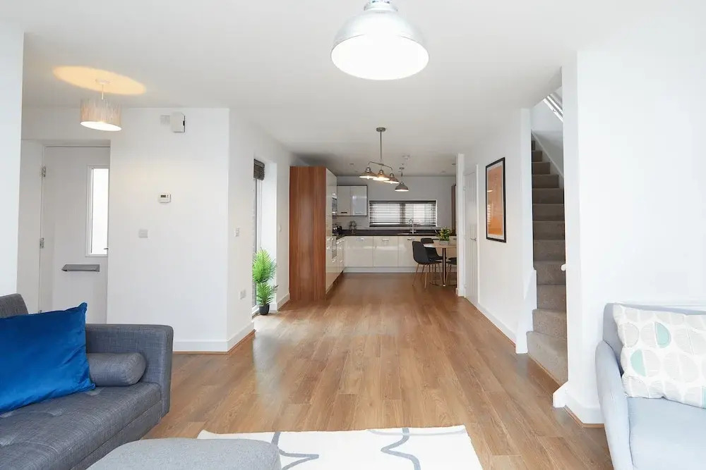 Derby City 3 Bed House- Roof Terrace