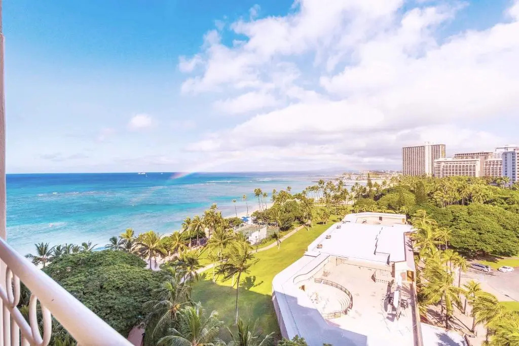 Waikiki Shore 1116 Beachfront