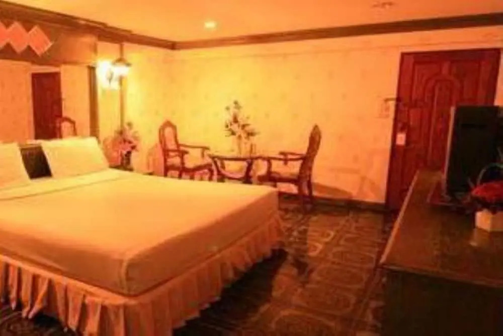 13 Coins Airport Grand Resort
