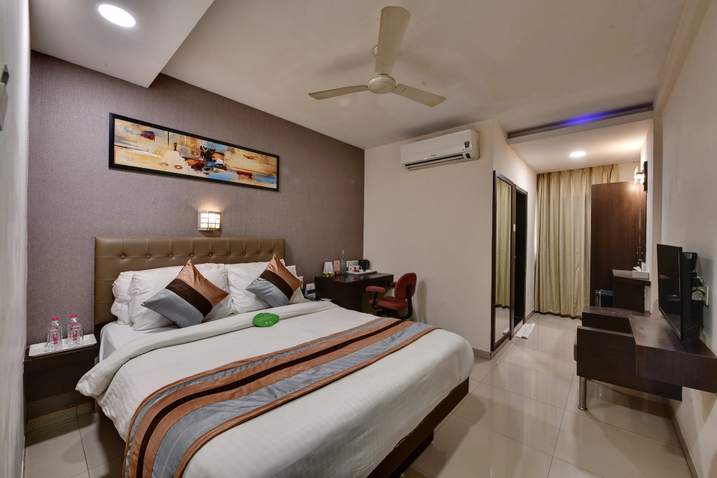 Click Hotel Yuvraj