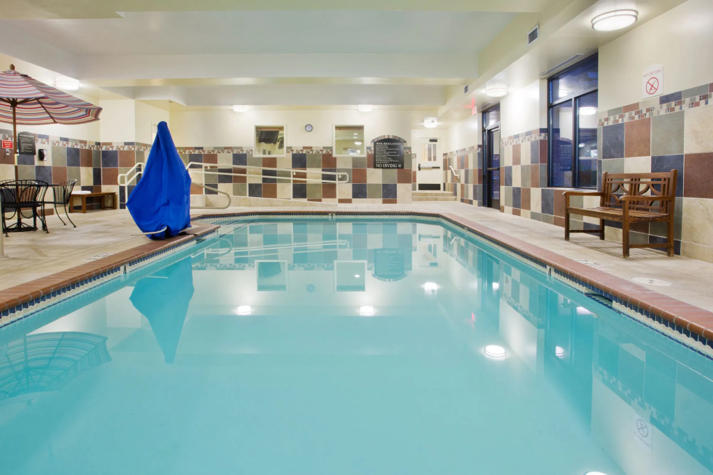 Holiday Inn Express Hotel & Suites Eugene Downtown - University by IHG