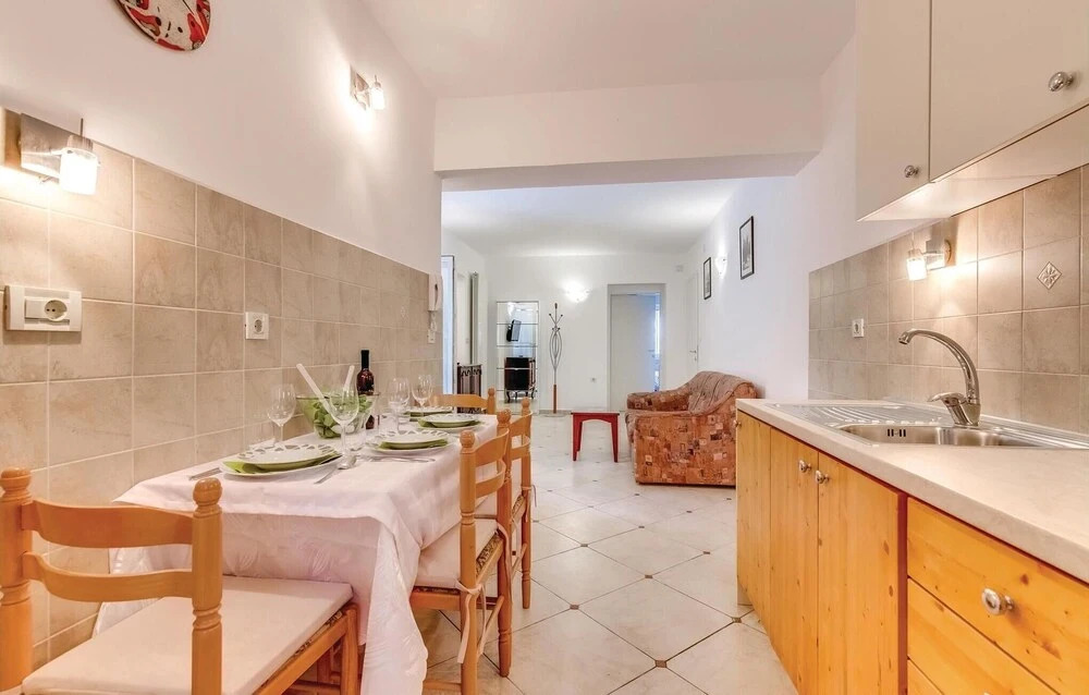 Stunning Home in Crikvenica With 5 Bedrooms and Wifi