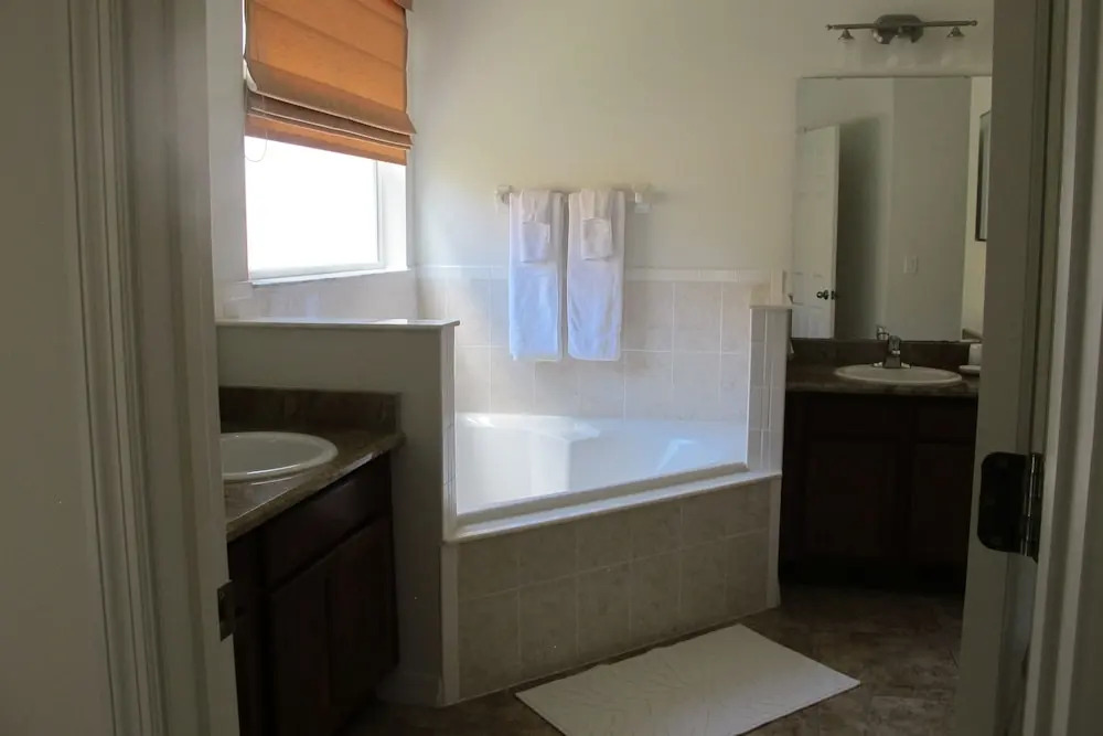 Crystal Cove 4730