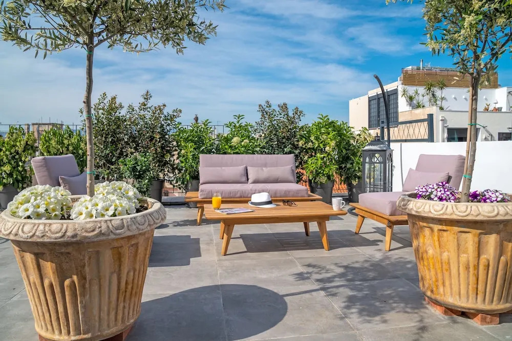 Mythos Luxury Suites