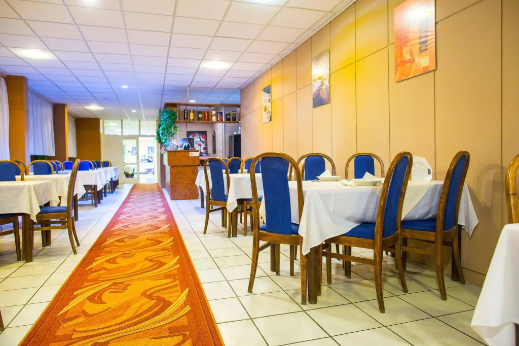 Hotel Satelit