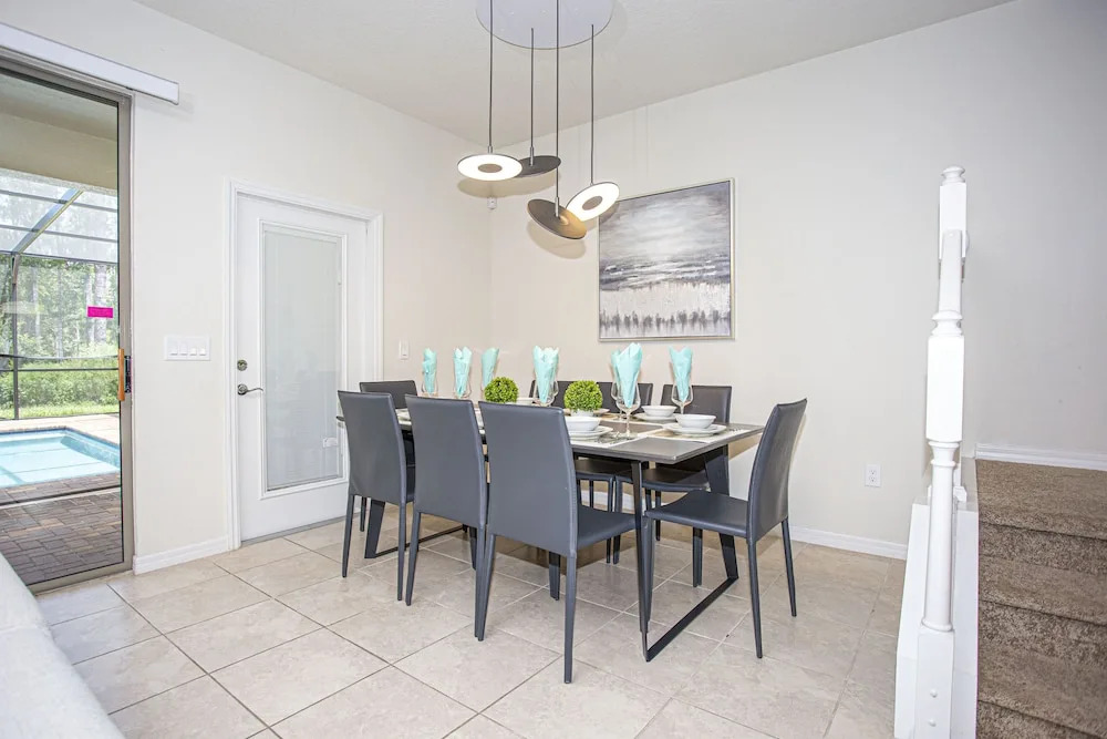 8879 Windsor Westside 57186/59042