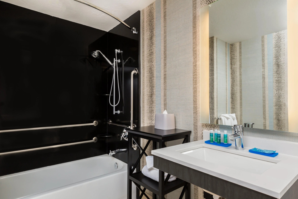 Holiday Inn Express Hotel & Suites Eugene Downtown - University by IHG