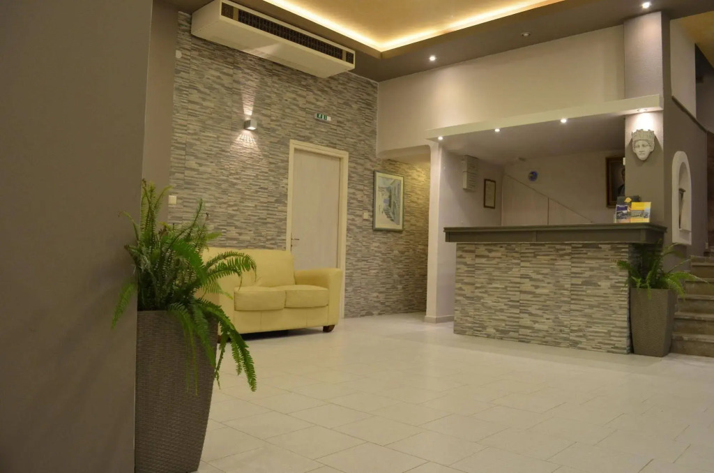 Apollon Hotel