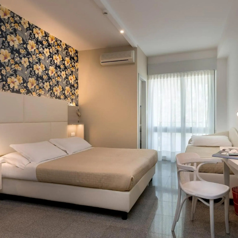 Hotel Corona