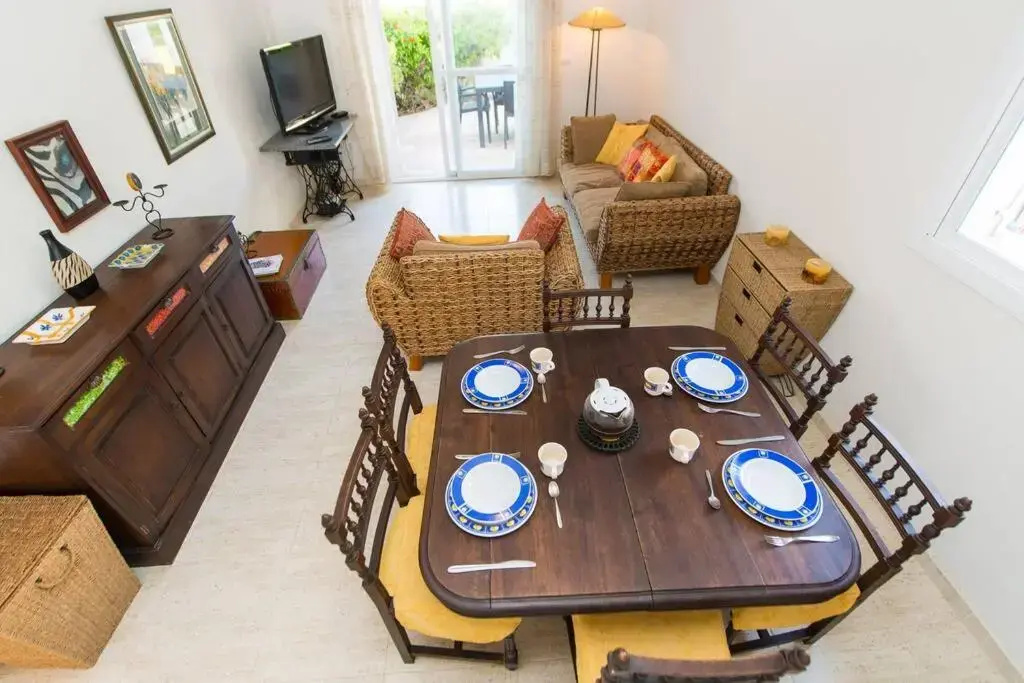 Happy Holiday Home! 2 pools - Walk to Town & Beach