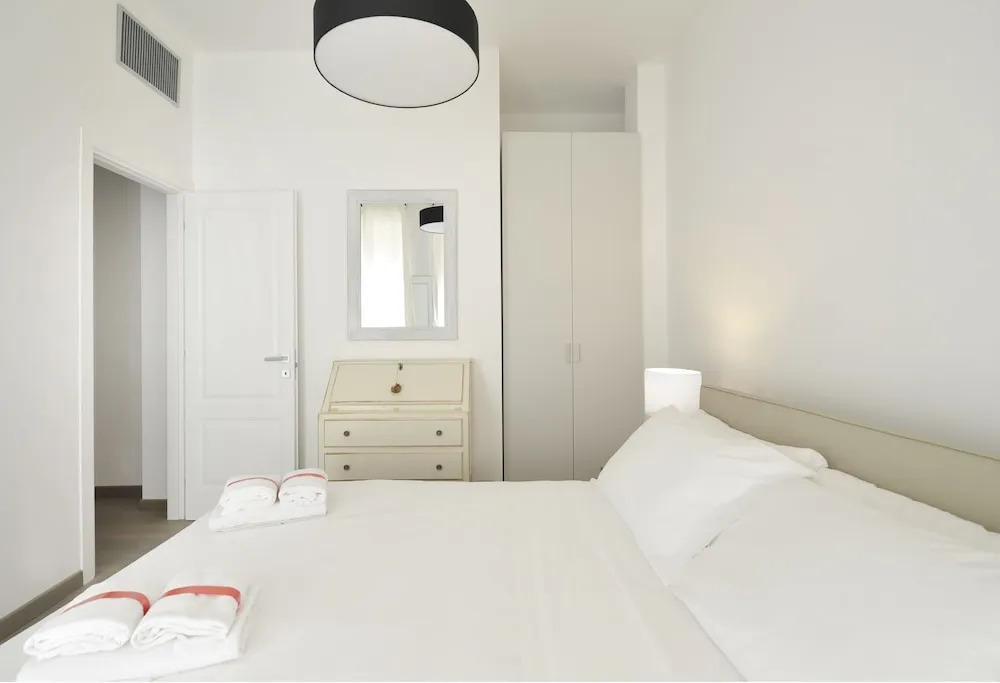 Modern Inner City Apartment